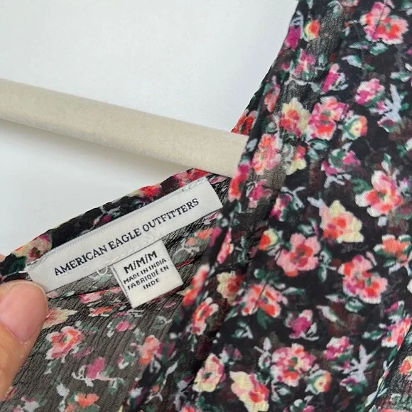 American Eagle Outfitters Floral Ruffled Tank Top - Picture 2 of 11